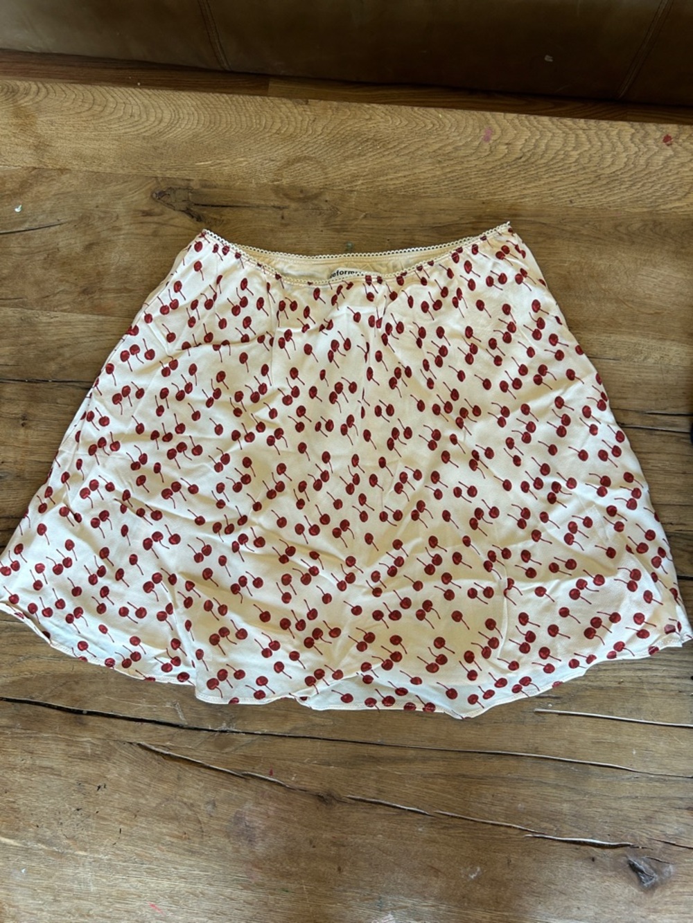 Reformation Cream Skater Skirt with Red Cherry Print viscose PM